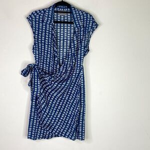 UO Urban Outfitters Butterfly Pattern Mini Tie Waist Wrap Dress Women's Size XS